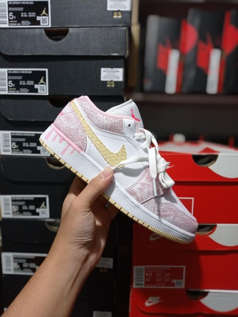 air jordan 1 strawberry ice cream